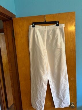 Neiman Marcus Cream Silk Shirt